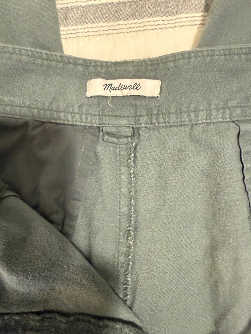 Madewell Wide Leg Pleated Cargo Pants in Linen-Blend - Picture 3 of 8